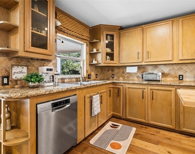3902 Colquitt Street - Photo Thumbnail 15