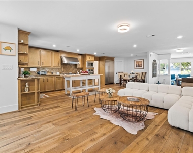 3902 Colquitt Street - Photo Thumbnail 1