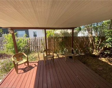 1526 Fort Meade Road - Photo Thumbnail 4
