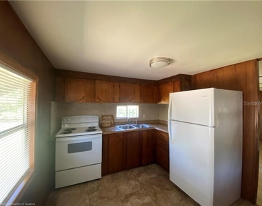 1526 Fort Meade Road - Photo Thumbnail 6