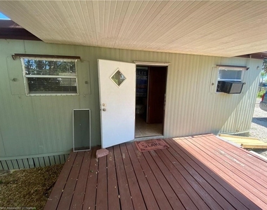 1526 Fort Meade Road - Photo Thumbnail 3