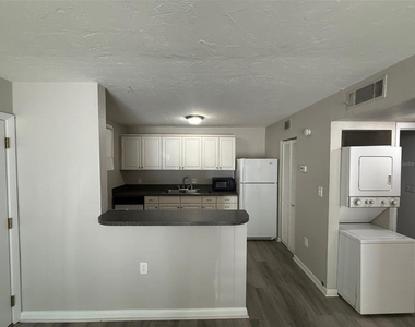 1035 Sw 9th Street - Photo Thumbnail 1