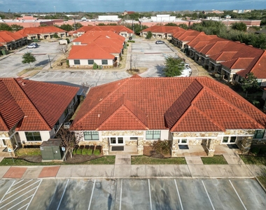 4502 Riverstone Boulevard - Photo Thumbnail 8