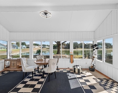 411 Del Mar Drive - Photo Thumbnail 21