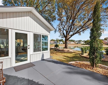 411 Del Mar Drive - Photo Thumbnail 27