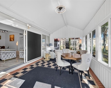 411 Del Mar Drive - Photo Thumbnail 22