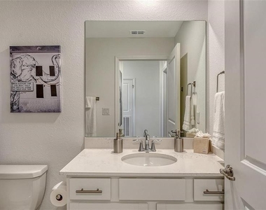 12180 Wellen Golf Street - Photo Thumbnail 31