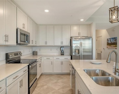 12180 Wellen Golf Street - Photo Thumbnail 19