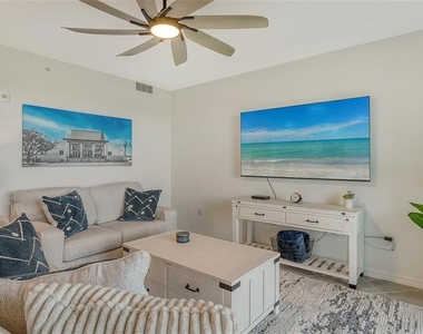 12180 Wellen Golf Street - Photo Thumbnail 7