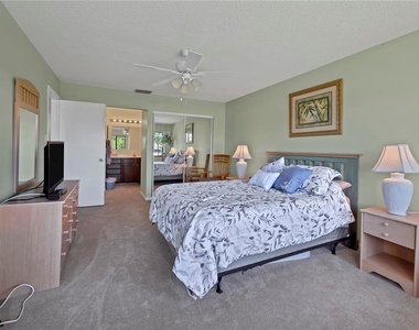 5205 Lake Village Drive - Photo Thumbnail 12