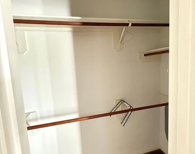 1204 Andrews Street - Photo Thumbnail 8