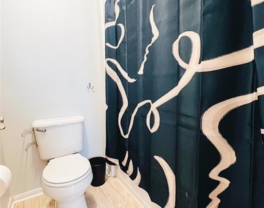 1204 Andrews Street - Photo Thumbnail 9