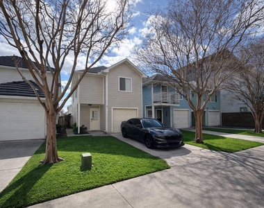 1204 Andrews Street - Photo Thumbnail 19