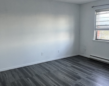 1730 State Street - Photo Thumbnail 6