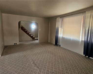 2448 Mill St - Photo Thumbnail 7