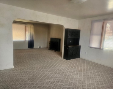 2448 Mill St - Photo Thumbnail 6