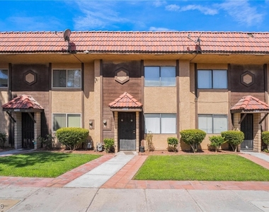 4302 Lynnann Drive - Photo Thumbnail 18