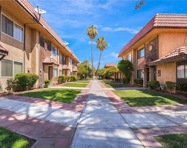 4302 Lynnann Drive - Photo Thumbnail 17