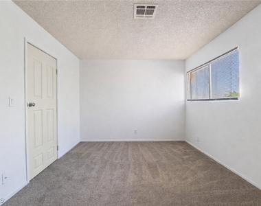 4302 Lynnann Drive - Photo Thumbnail 16