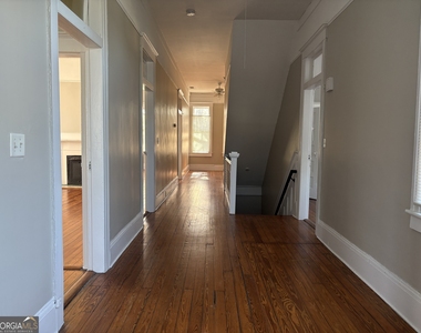 836 E Henry Street - Photo Thumbnail 9