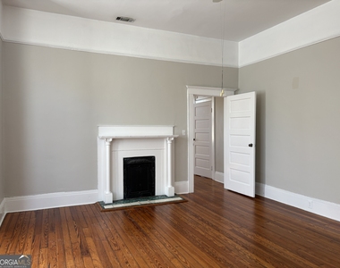 836 E Henry Street - Photo Thumbnail 21