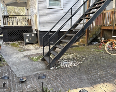 836 E Henry Street - Photo Thumbnail 28