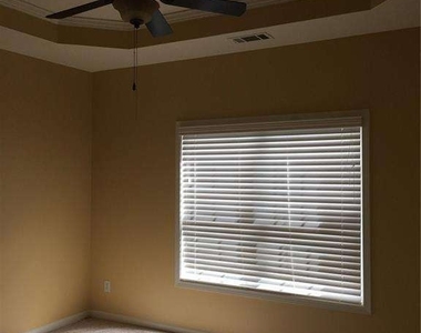 5575 Toccoa Drive - Photo Thumbnail 13