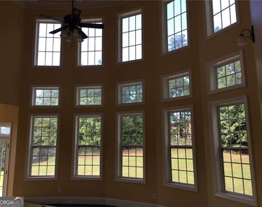 5575 Toccoa Drive - Photo Thumbnail 6