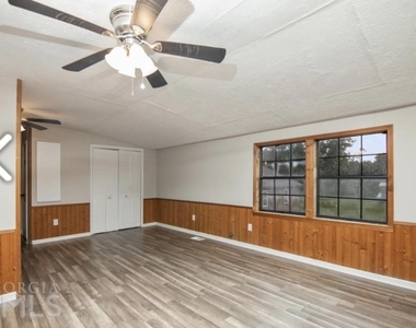 741 Rosemont Road - Photo Thumbnail 3