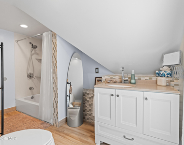 75 Webb Avenue - Photo Thumbnail 55
