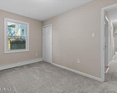 1284-1286 Washington Avenue - Photo Thumbnail 11