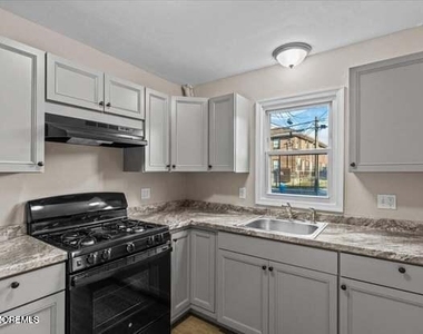1284-1286 Washington Avenue - Photo Thumbnail 19