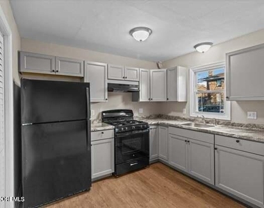 1284-1286 Washington Avenue - Photo Thumbnail 5