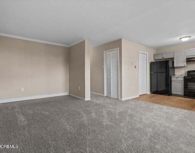 1284-1286 Washington Avenue - Photo Thumbnail 3