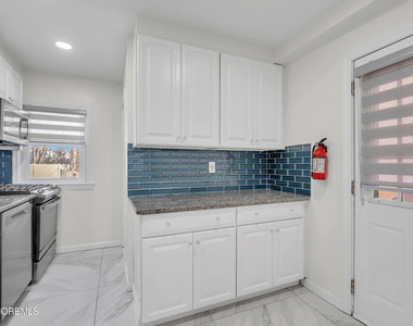 1001 Norwood Avenue - Photo Thumbnail 11