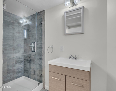 1001 Norwood Avenue - Photo Thumbnail 23