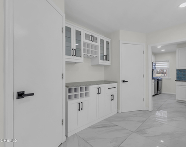 1001 Norwood Avenue - Photo Thumbnail 8