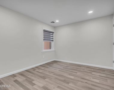1001 Norwood Avenue - Photo Thumbnail 21