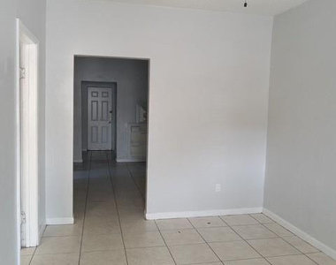 441 Nw 18th Avenue - Photo Thumbnail 3