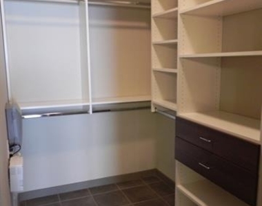 4320 Dickason Avenue - Photo Thumbnail 3