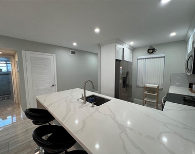 9780 Marina Boulevard - Photo Thumbnail 24