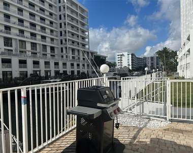 3100 Ne 49th Street - Photo Thumbnail 8