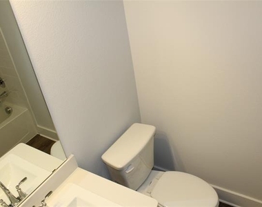 1821 Briar Rose Drive - Photo Thumbnail 24