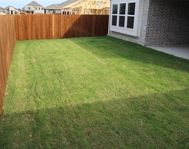 1821 Briar Rose Drive - Photo Thumbnail 36