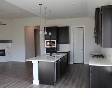 1821 Briar Rose Drive - Photo Thumbnail 34