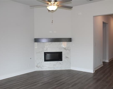 1821 Briar Rose Drive - Photo Thumbnail 33