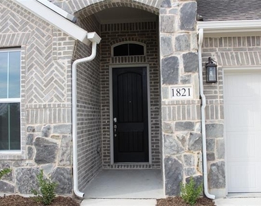 1821 Briar Rose Drive - Photo Thumbnail 1