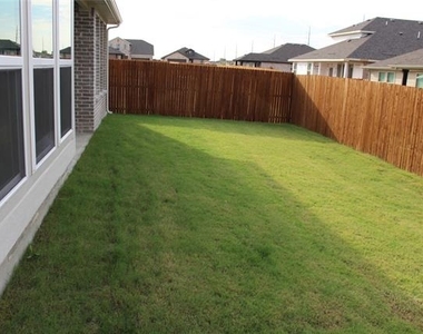 1821 Briar Rose Drive - Photo Thumbnail 35