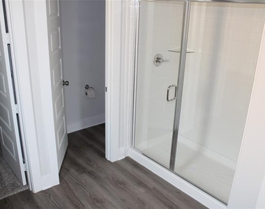 1821 Briar Rose Drive - Photo Thumbnail 18