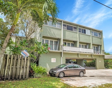 1005 Sw 15th Avenue - Photo Thumbnail 3